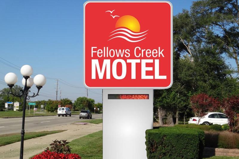 Fellows Creek Lodge Wayne Exterior photo